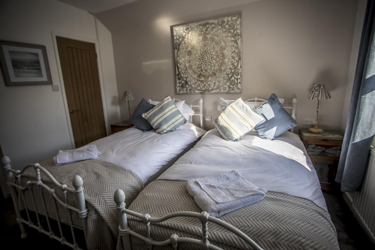 Waters Edge Holiday Apartments Benllech Eksteriør bilde