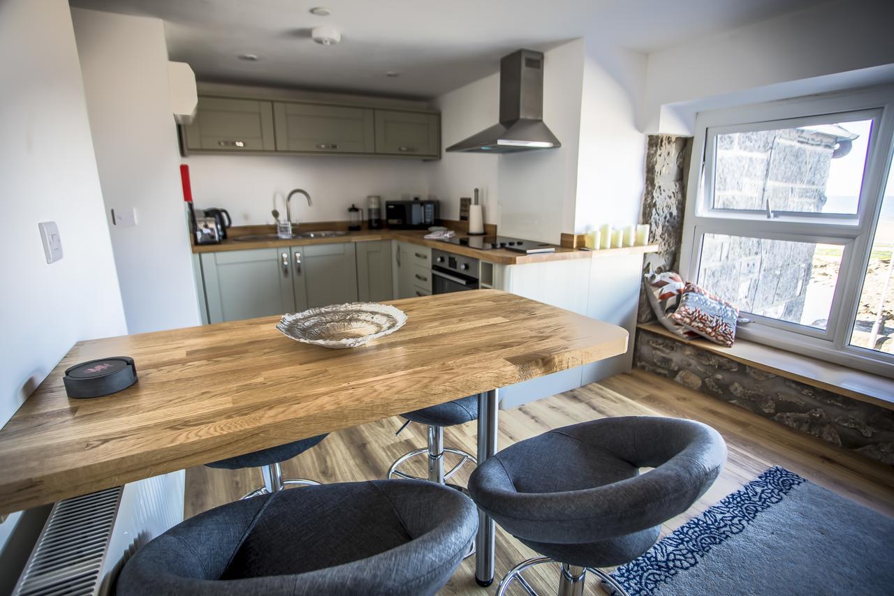 Waters Edge Holiday Apartments Benllech Eksteriør bilde